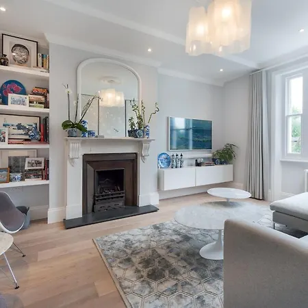 Stunning Maida Vale Apartment Near Regents Canal By Underthedoormat